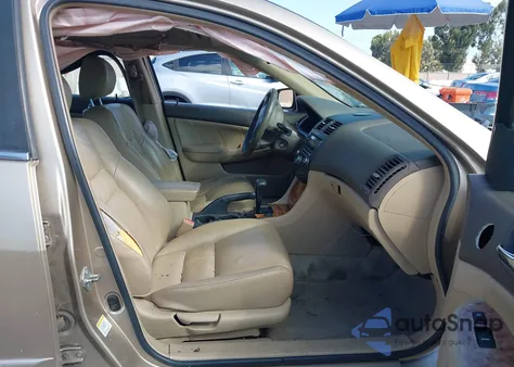 2005 Honda Accord 2.4 Ex z USA, uszkodzony, nr VIN 1HGCM568X5A172292